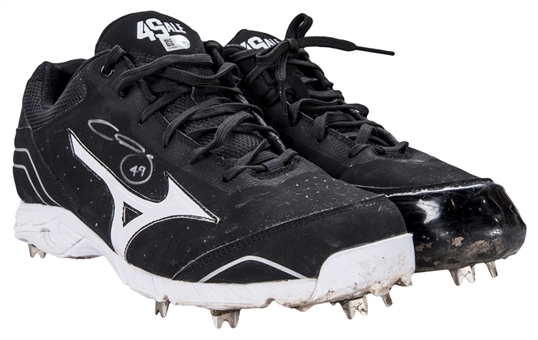 2014 Chris Sale Game Used & Signed Mizuno Cleats Used on 8/6/14 (MLB Authenticated)